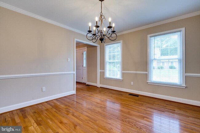 Building Photo - 7107 Dudrow Ct
