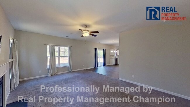 Building Photo - Spacious 3 BD/2.5 BA Home with Office Featuring Open Floorplan