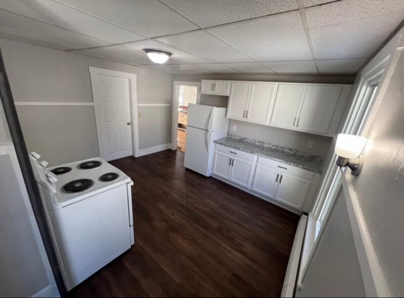 Building Photo - 64 State St