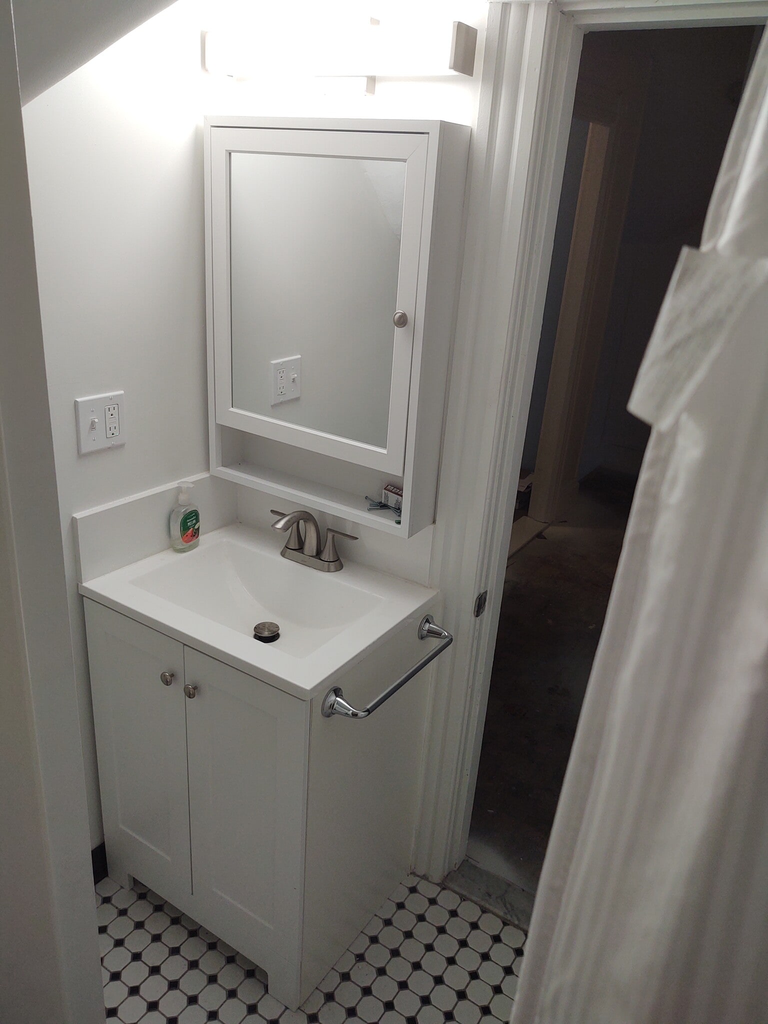 BATHROOM - 99 Madison St