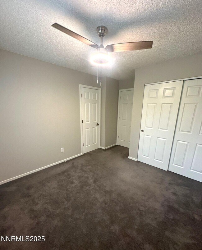 Building Photo - 5256 Santa Lupe Ave