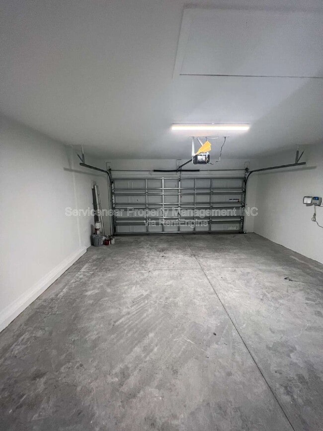 Building Photo - 7303 Canterbury Bells Ct