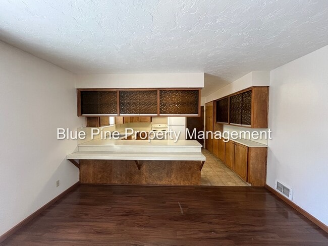 Building Photo - 1570 12th St