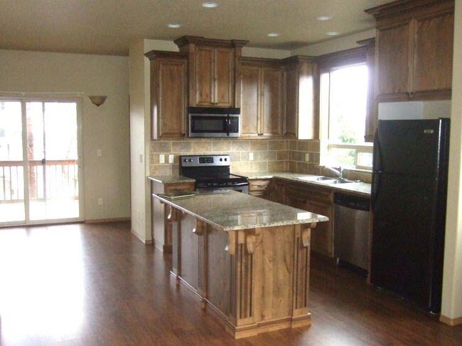  - Craftline Townhomes