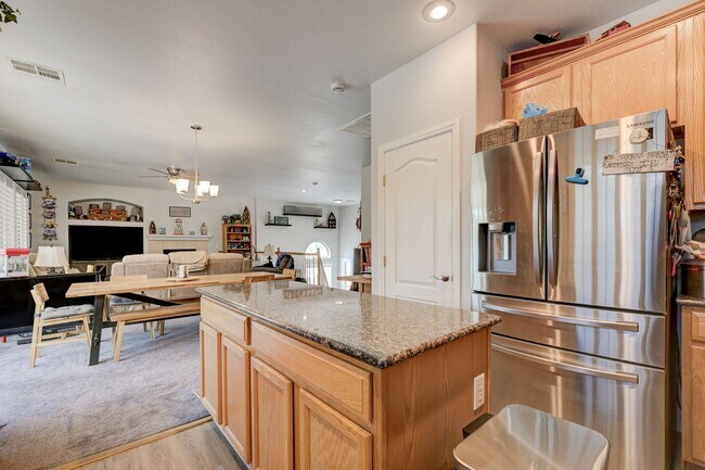 Building Photo - 4 Bedroom With a Pool in North Las Vegas- ...