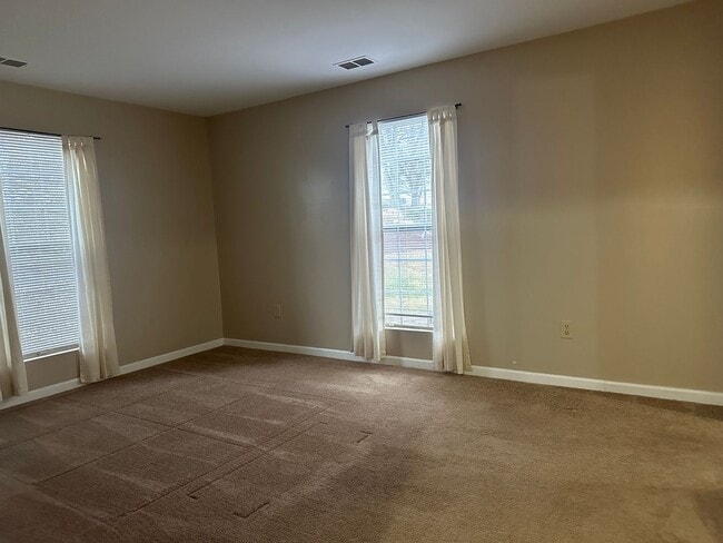 Building Photo - 114 Timberlake Terrace