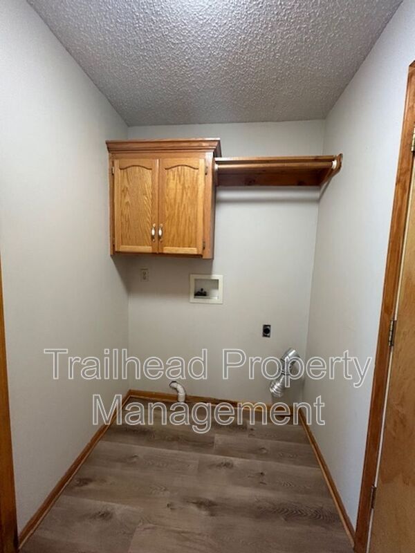 Building Photo - 1113 Dean Dr