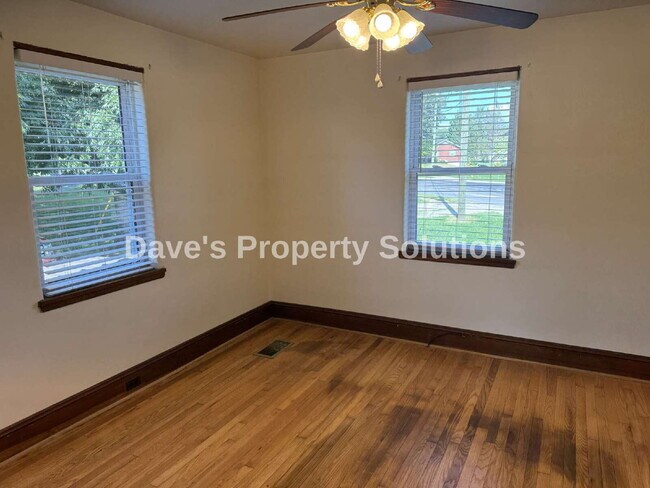Building Photo - Spacious Living on ~1 Acre! | 3-Car Garage + Extra Covered Parking | Landscaping Included!
