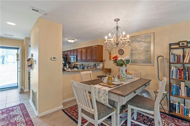 Building Photo - 2912 Woodbridge Crossing Dr