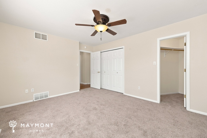 Building Photo - 421 W Littler Dr