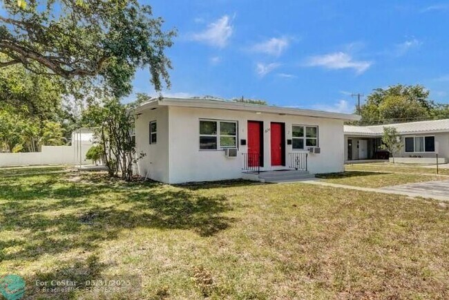 Building Photo - 824 S 20th Ave