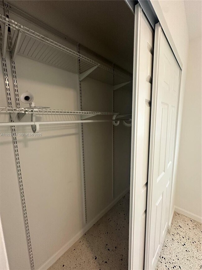 Building Photo - 3554 SW 13th Terrace