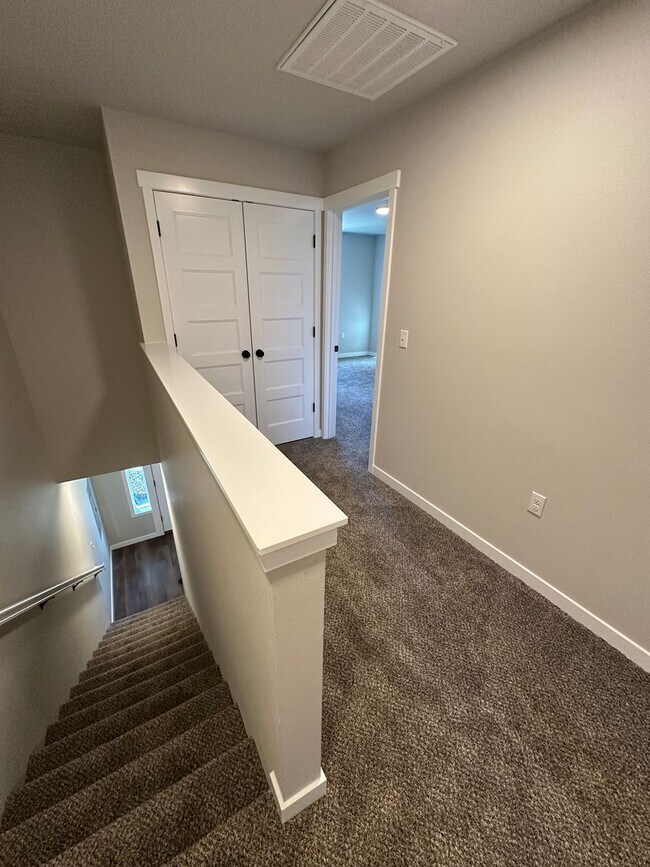 Building Photo - 1818 chipman St SE