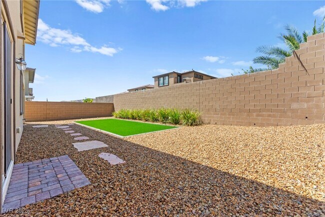 Building Photo - 767 Tallgrass St