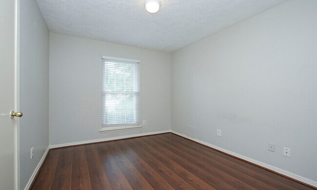 Building Photo - 4 Bedroom 2 Bathroom Cypress Home with Fireplace and Fenced Backyard