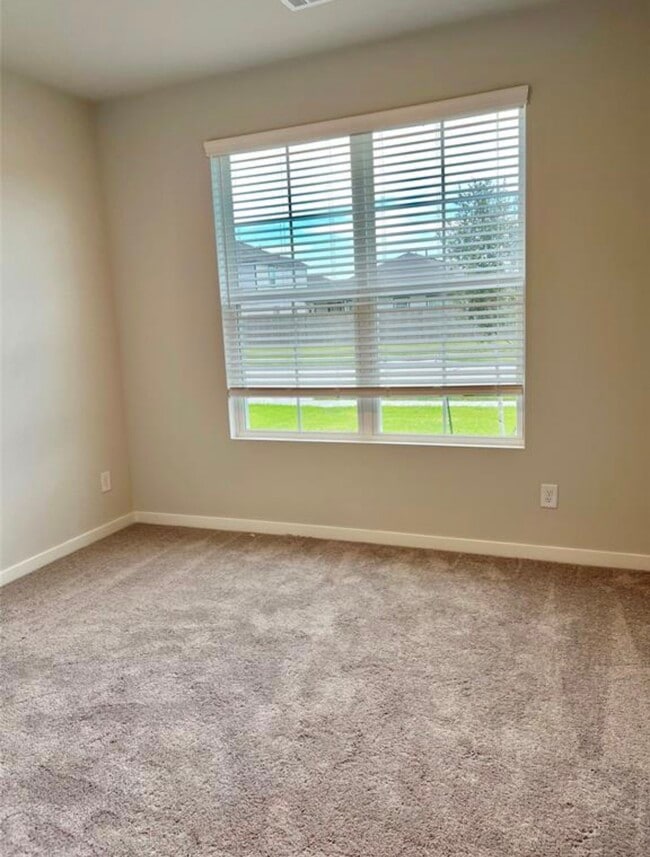 Building Photo - 812 Westpointe Dr