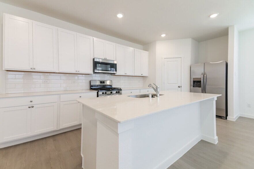 Building Photo - 2239 Mustang Ghost Trl