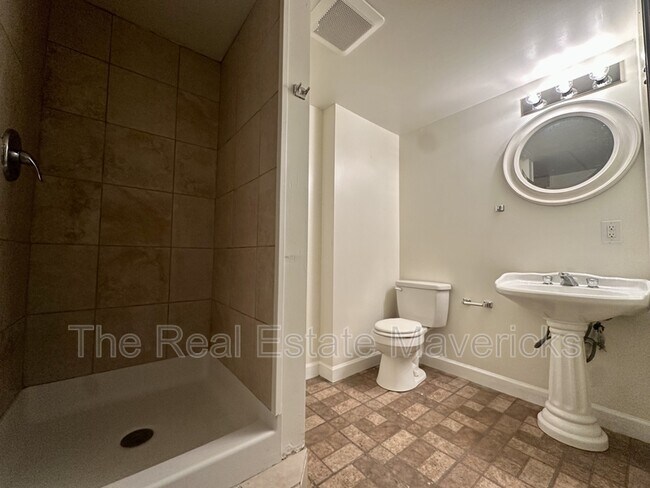 Building Photo - 3950 Arbor Pl Ln