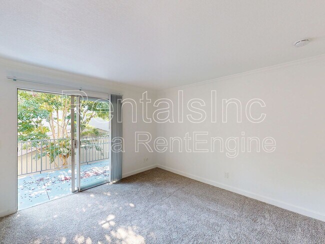 Building Photo - 18213 Happy Ln
