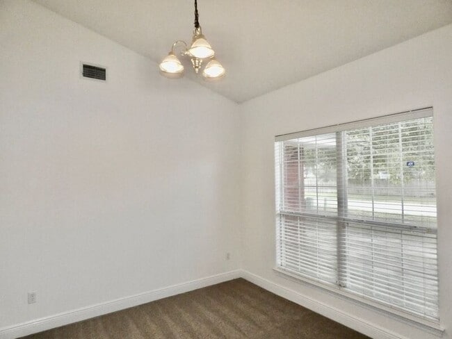 Building Photo - 7945 Amethyst Dr