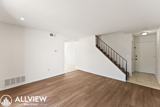 Building Photo - 17972 Baron Cir
