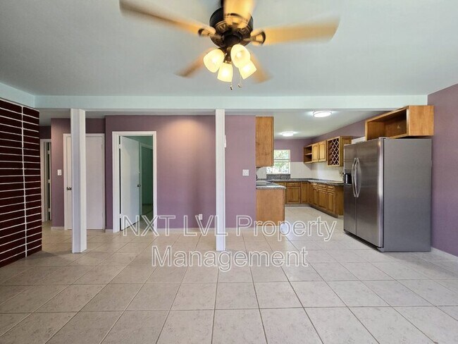 Building Photo - 69 E Mariana Ave