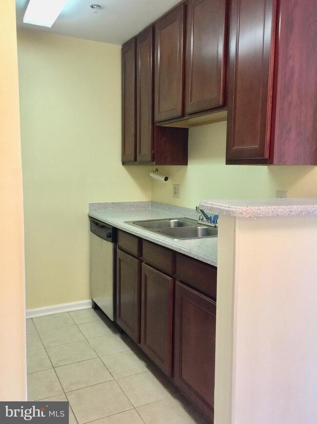 Building Photo - 33 Fern Oak Cir