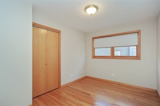 Building Photo - 5473 N Parkside Ave
