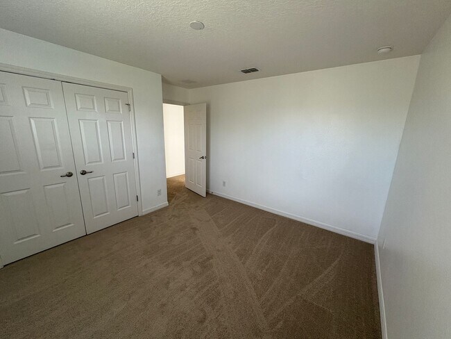 Building Photo - LARGE// Brand New 4/3.5 Bedroom Home in Breckenridge// APOPKA!!!