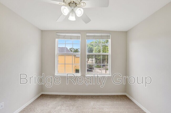 Building Photo - 735 Siena Palm Dr