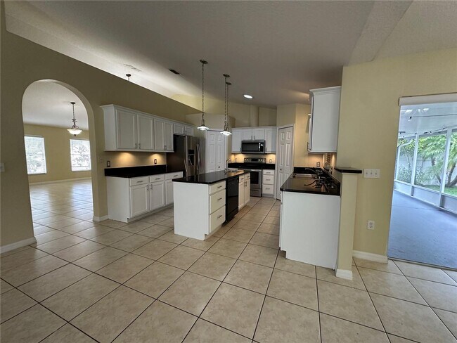 Building Photo - 5313 Sunset Canyon Dr