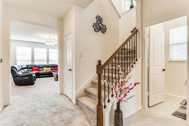 Building Photo - 3 br, 2.5 bath House - 219 Espresso Drive