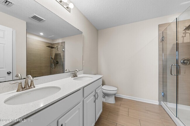 Building Photo - 565 Chandler Dr