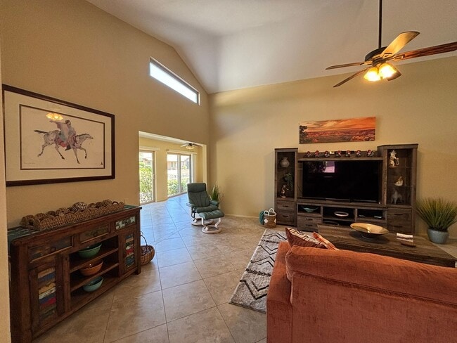 Building Photo - 421 Leisure World