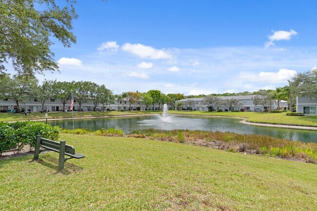 Building Photo - 16147 Sierra Palms Dr