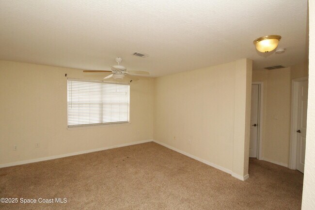 Building Photo - 3995 Almeida Court