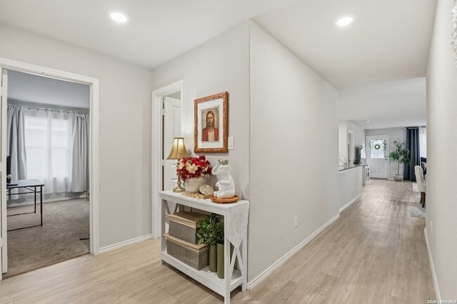 Building Photo - 14905 Dorset Wheel