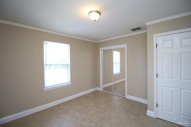 Building Photo - 6841 Melanie Dr