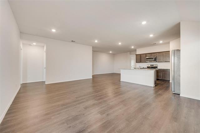 Building Photo - 4016 Huntington Dr