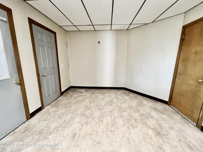 Building Photo - 608 Taylor