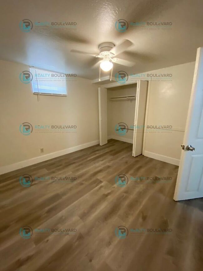 Building Photo - 1/2 Month Free! 1 Bedroom 1 Bath in Near Wells District/Midtown