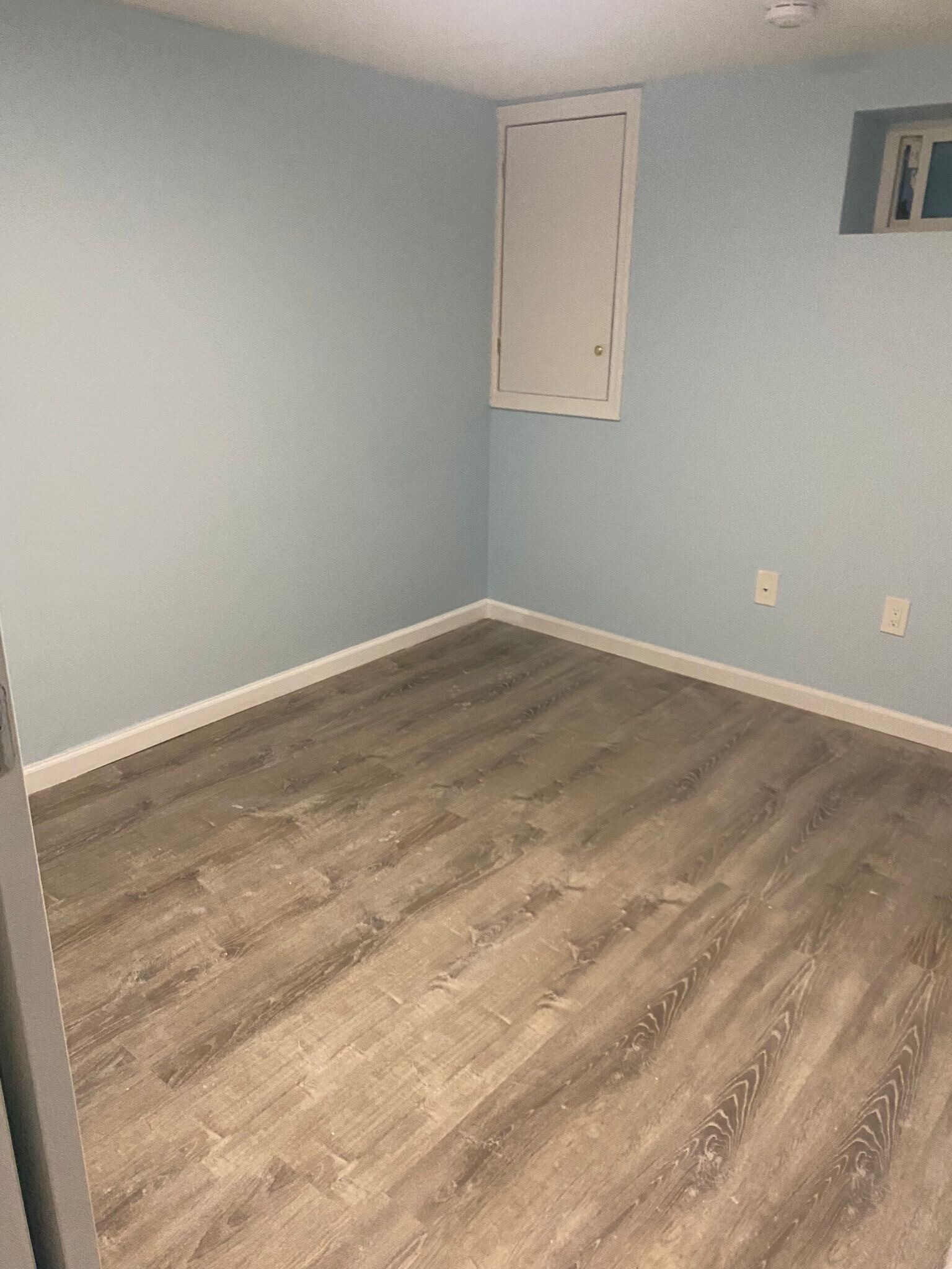 second bedroom with closet - 190 E 3rd St