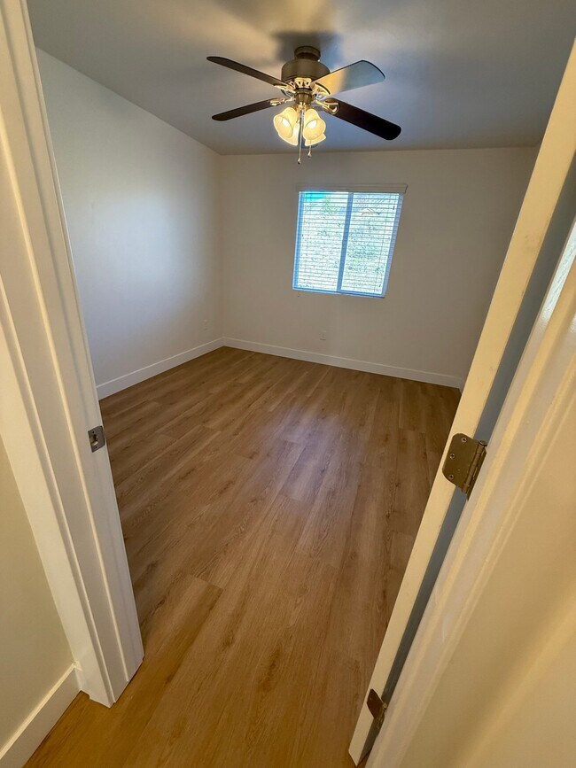 Building Photo - 15083 Gallant Dr