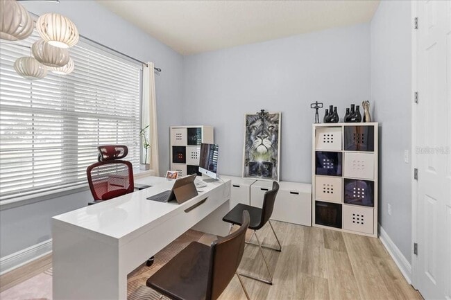 Building Photo - 8746 Crescendo Ave