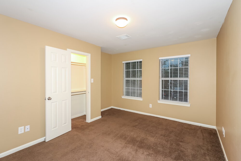 Building Photo - 4918 N Cancun Dr