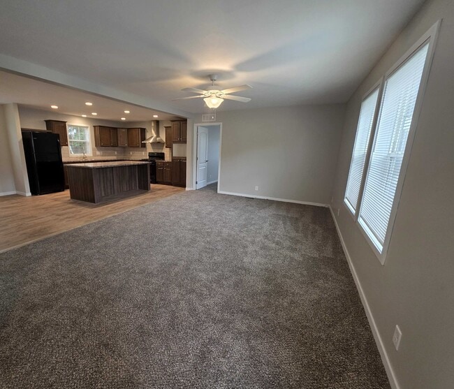 Building Photo - 4548 Spruce Ct