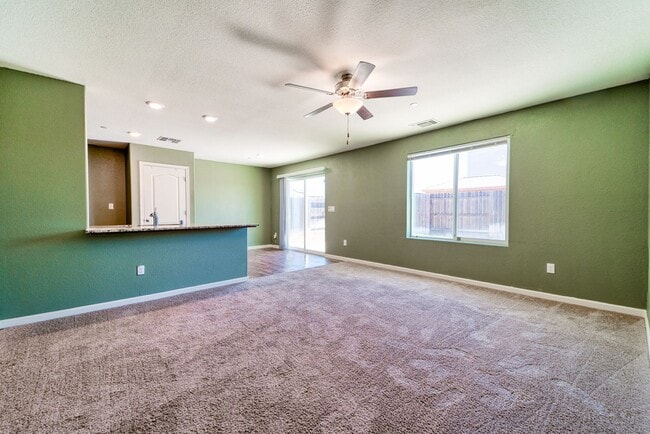 Building Photo - 5549 Glowhaven St