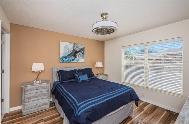 Building Photo - 3876 Island Way