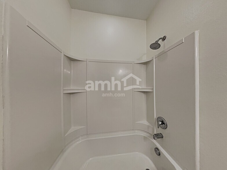 Building Photo - 3646 Moca Dr