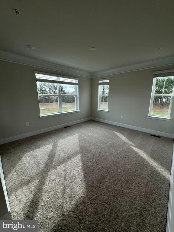 Building Photo - 2208 Winterberry Ln